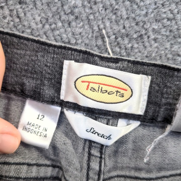 Talbots Women's Stretch Jean Shorts Gray Size 12 Cotton Spandex Blend Pockets - Picture 11 of 12